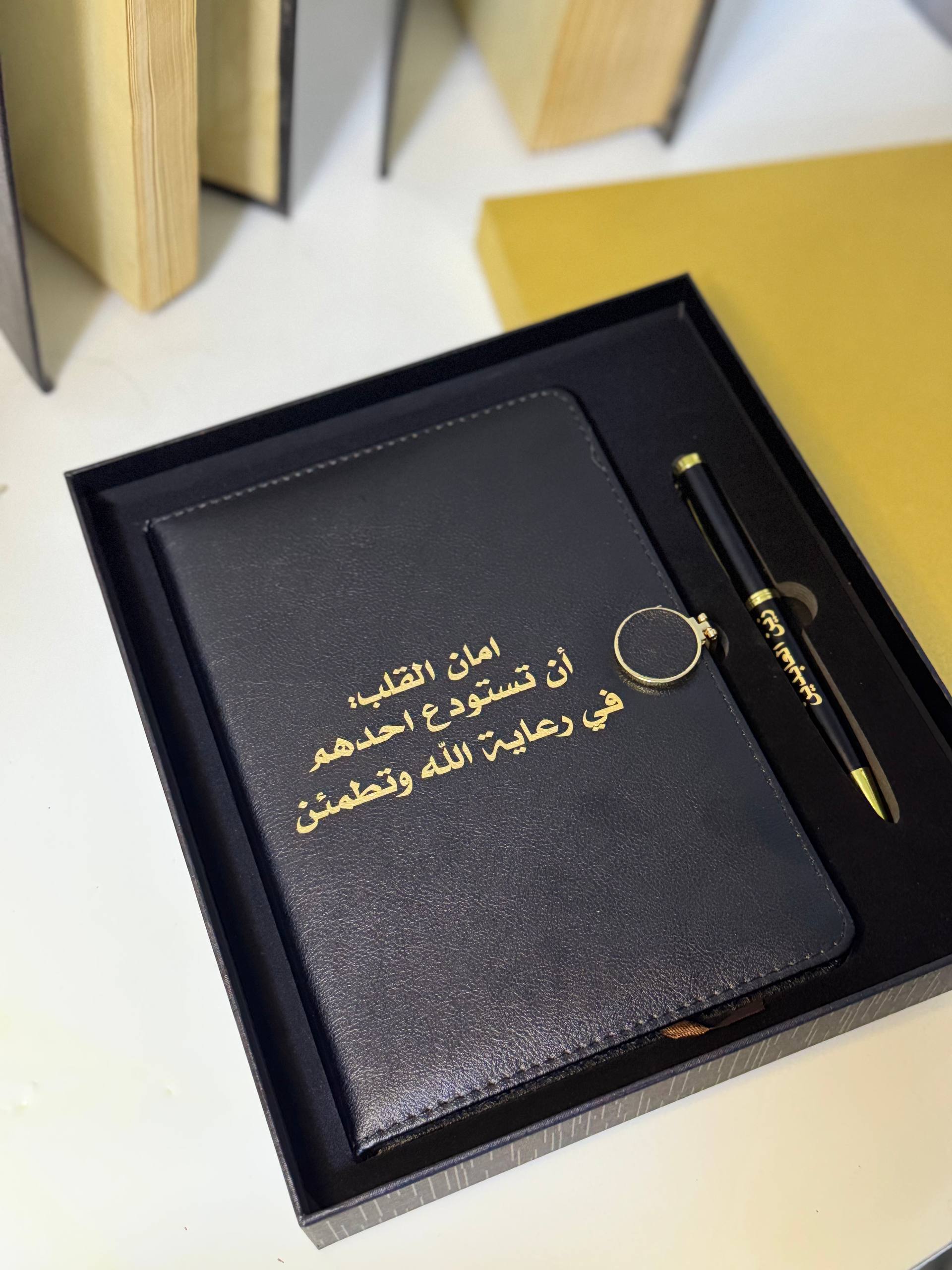 بوكس دفتر وقلم