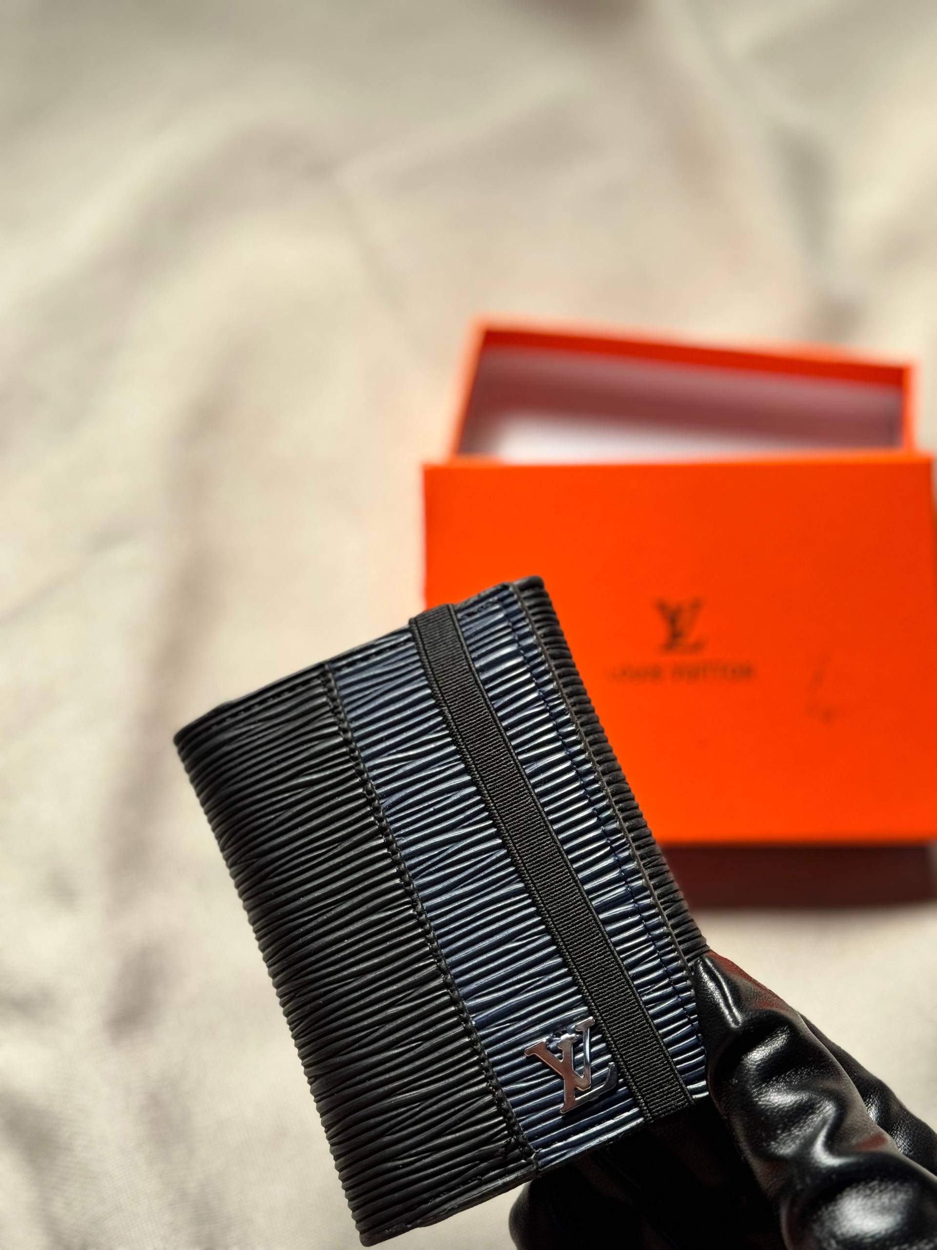 محفظة رجالية