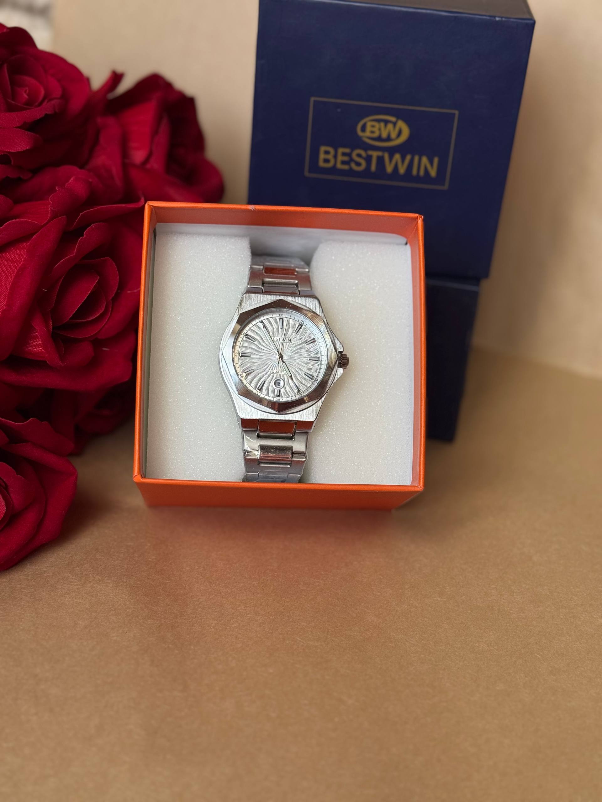 ساعة رجاليه فاخره