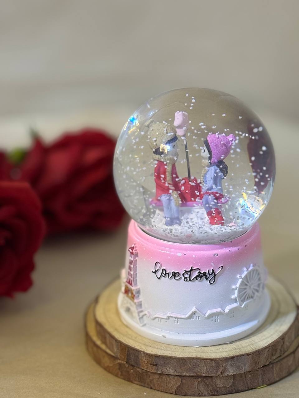 كرة ثلج Love Story الموسيقية